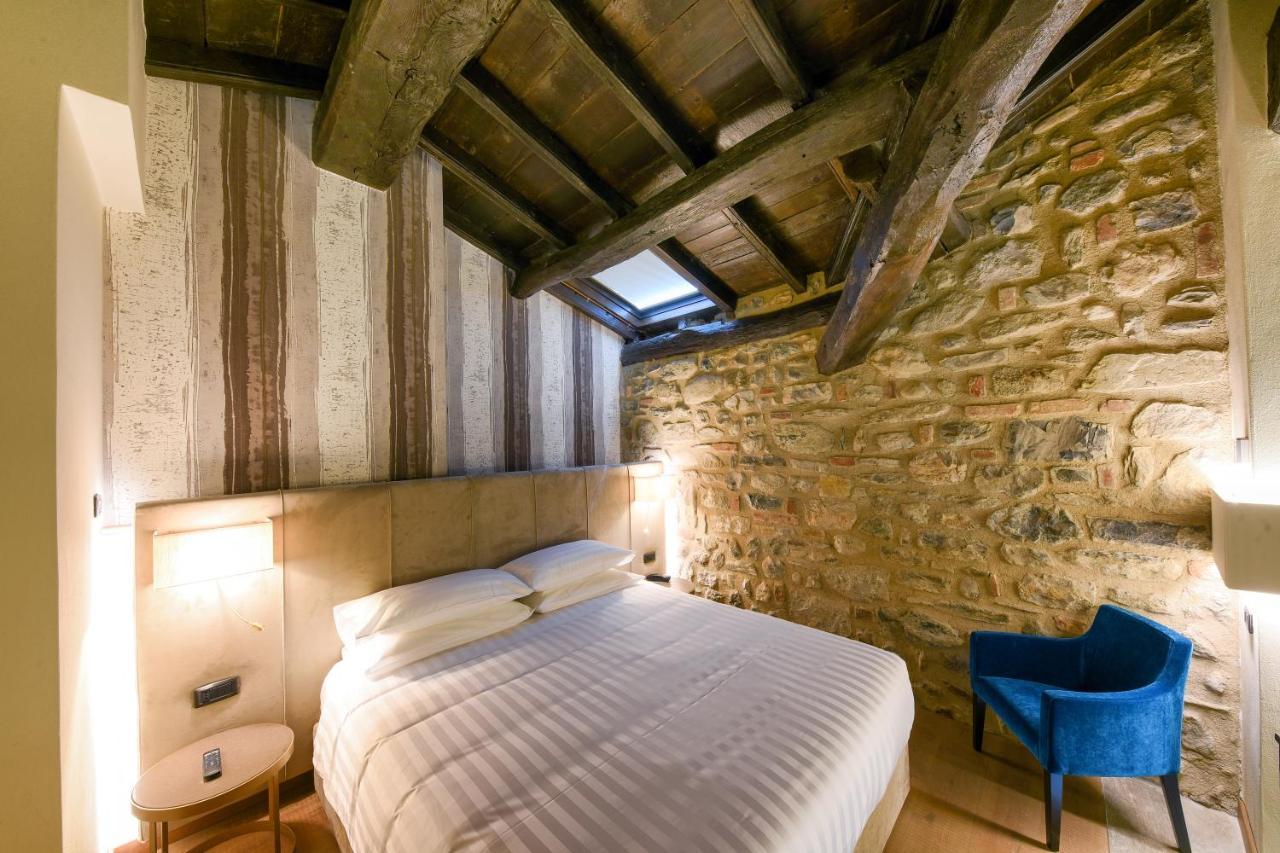 Relais & Spa Castello Di Casiglio Erba Exteriör bild