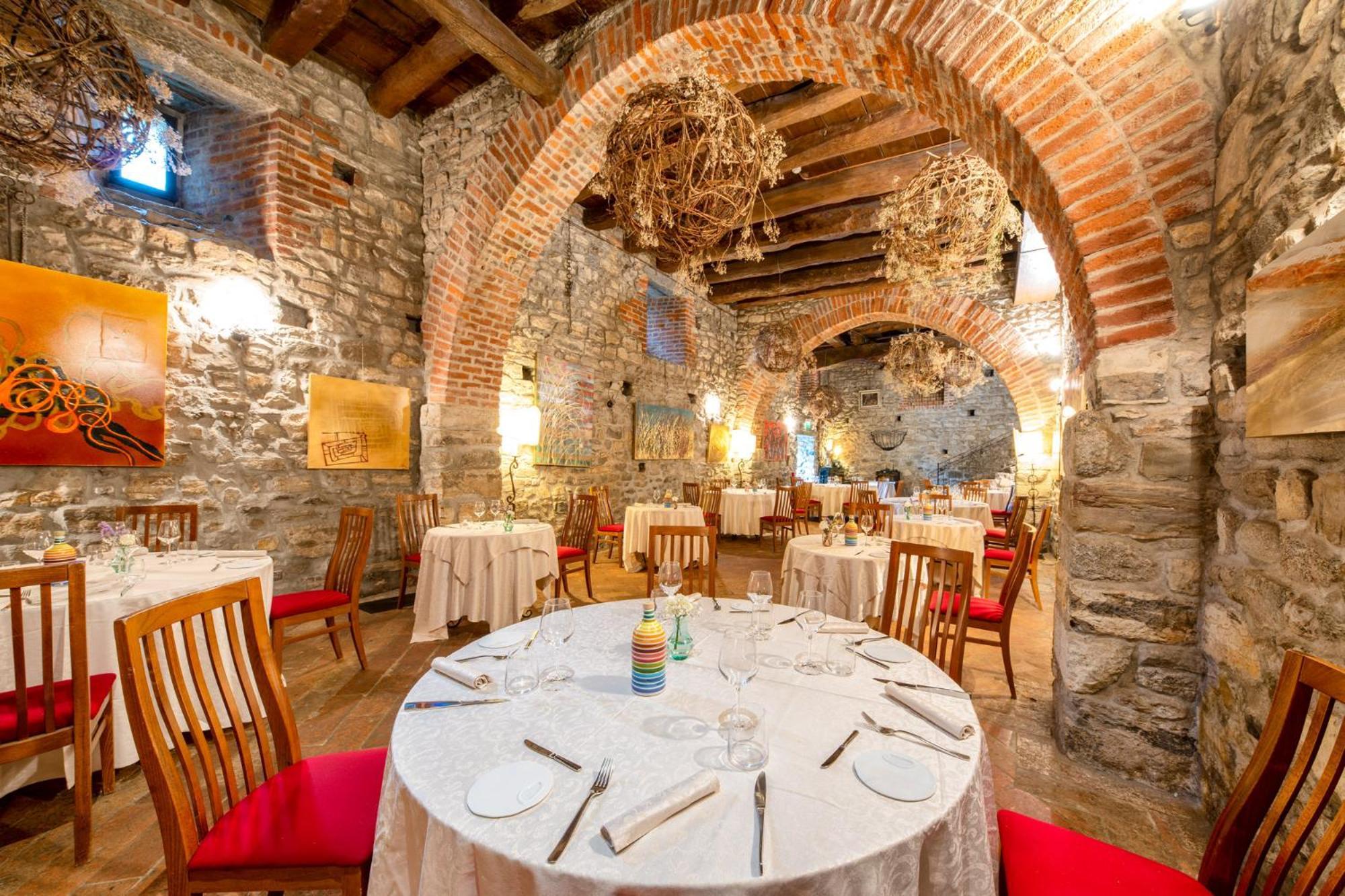 Relais & Spa Castello Di Casiglio Erba Exteriör bild