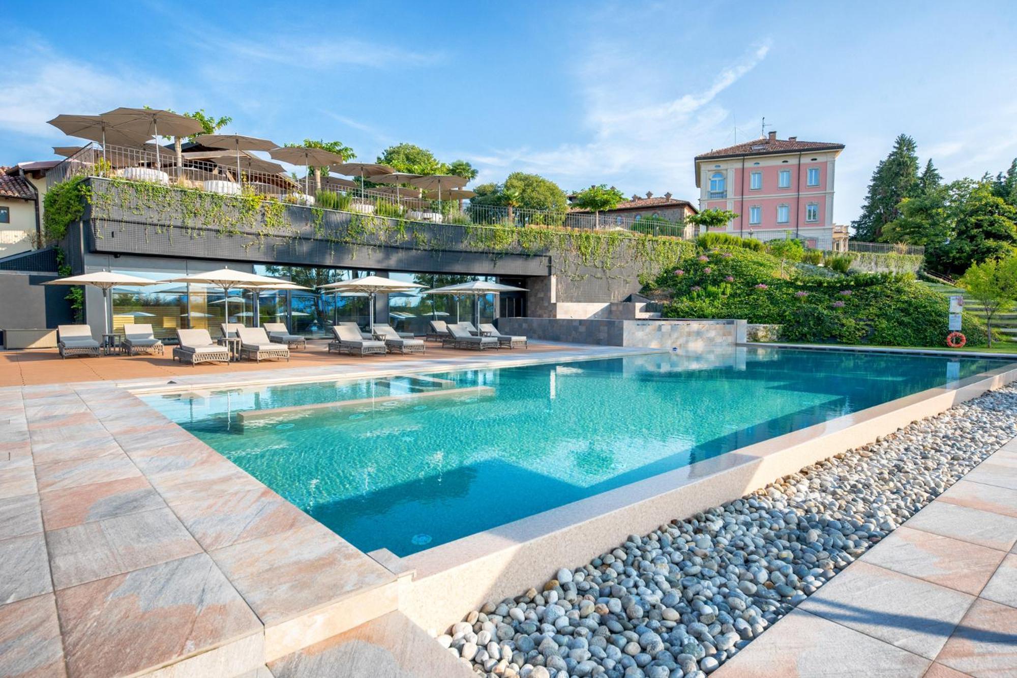 Relais & Spa Castello Di Casiglio Erba Exteriör bild