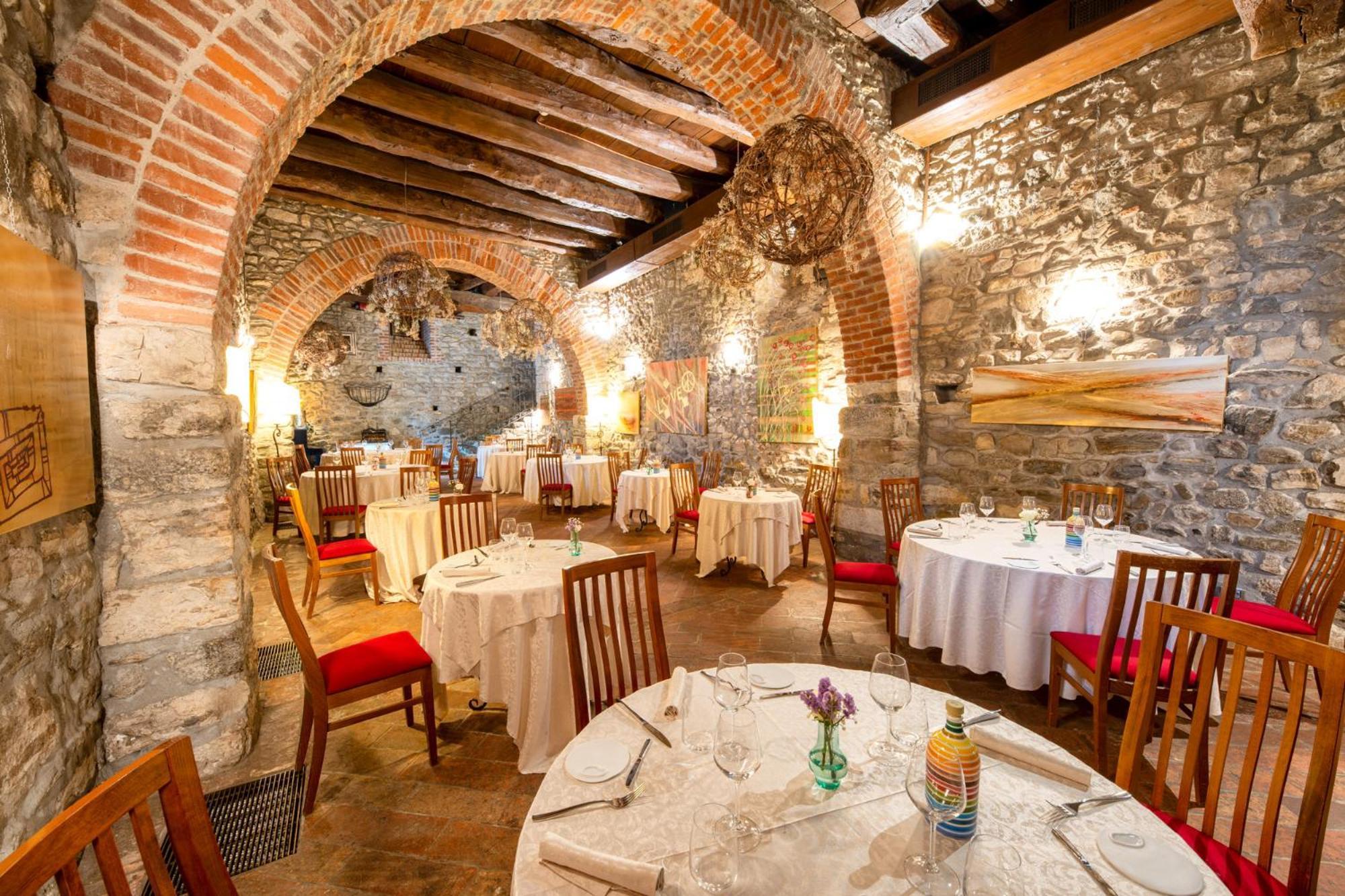 Relais & Spa Castello Di Casiglio Erba Exteriör bild