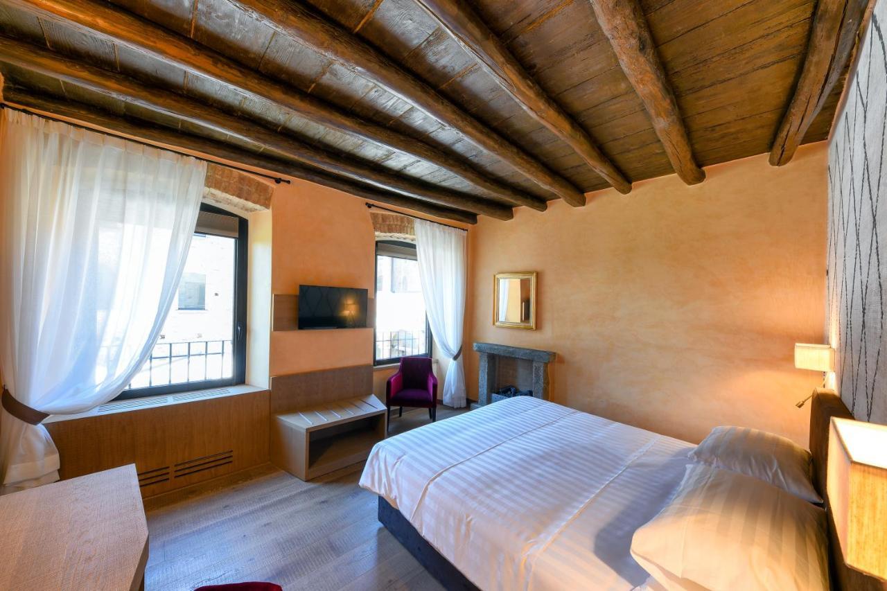 Relais & Spa Castello Di Casiglio Erba Exteriör bild
